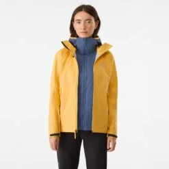 Arc'teryx ATOM HOODY W Damen - Isolationsjacke -Outdoorbekleidung Für Damen 5637956074 h atom hoody womens arc teryx 24