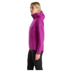 Arc'teryx ATOM LIGHTWEIGHT HOODY WOMENS Damen - Isolationsjacke -Outdoorbekleidung Für Damen 5638010888 e atom lightweight hoody womens arc teryx 24