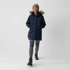FJÄLLRÄVEN NUUK PARKA W Damen - Winterjacke -Outdoorbekleidung Für Damen 5638013394 o nuuk parka w fjaellraeven 24